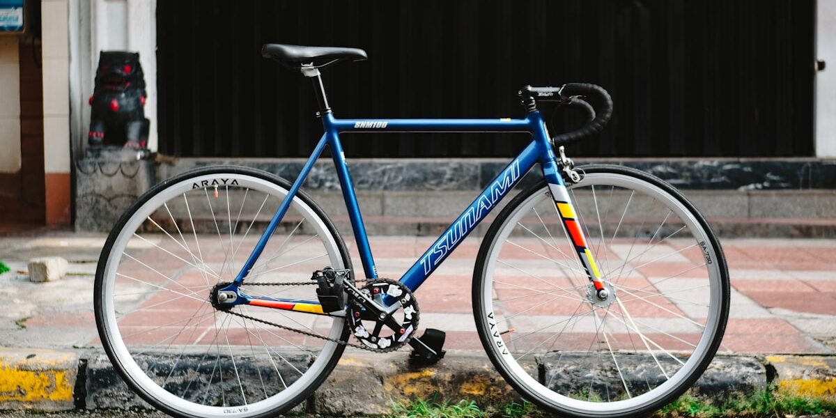 Garmin vs. Wahoo: Computer Mounting for Aero and Visibility